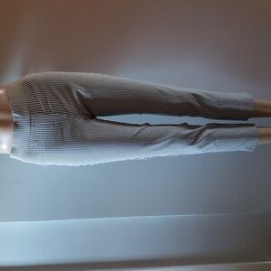 Anne Klein gray and white striped capri pants